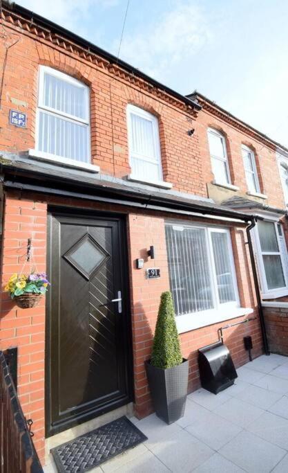 Willa Belfast Luxury Lets - Windsor Townhouse Zewnętrze zdjęcie